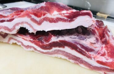 静岡ジビエ　猪肉の串焼き